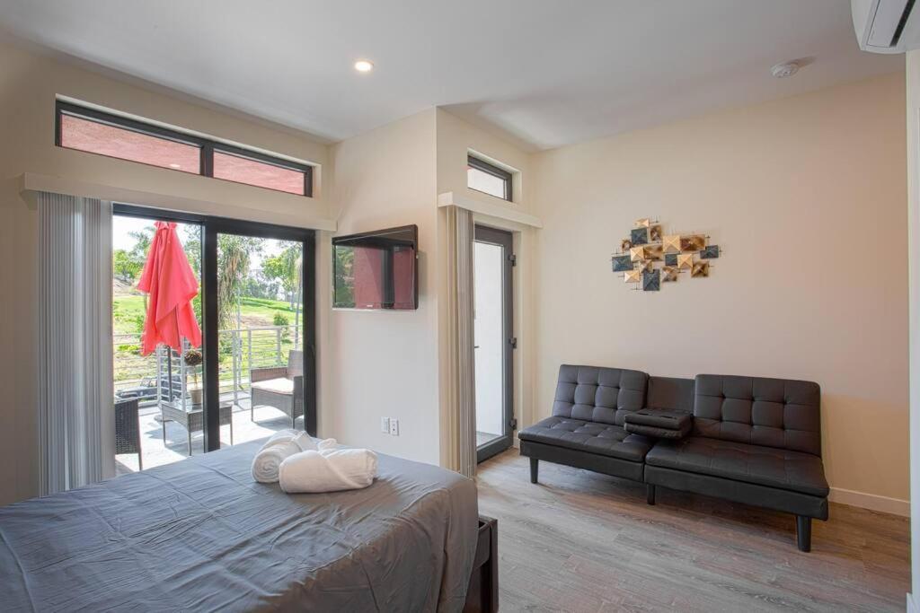 Cute Studio With Large Balcony And Great Park View San Diego Exterior photo