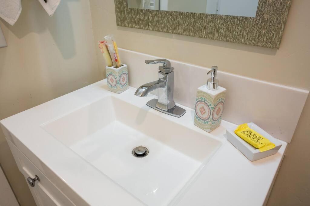 Cute Studio With Large Balcony And Great Park View San Diego Exterior photo